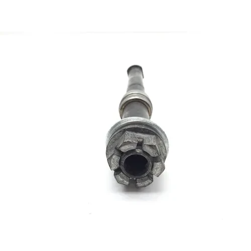 Rear Wheel Axle 2004 Suzuki GSXR750 2931A 5