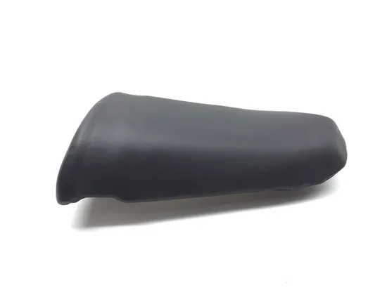 Rear Passenger Seat Back Pad Cushion 2004 Suzuki GSXR750 2931A