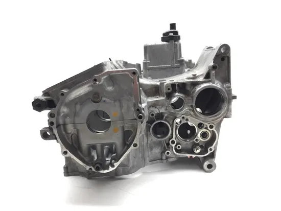 Upper Lower Center Cases Case 2012 Suzuki Hayabusa GSX1300R 2933A