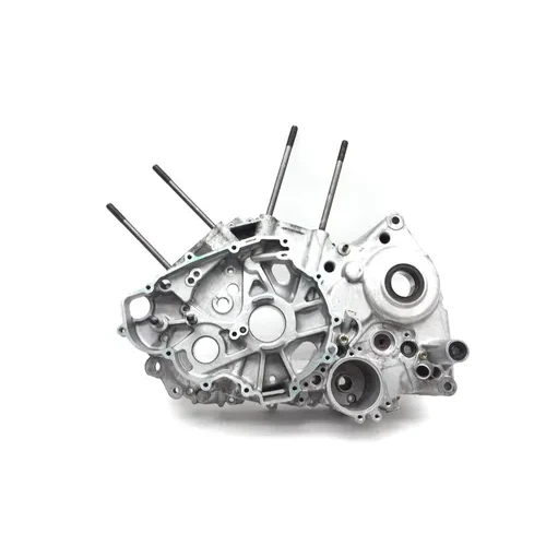 Engine Right Center Case 2009 Can-Am Spyder GS Roadster SE5 2885A 3