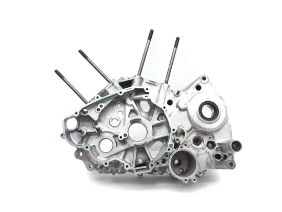 Engine Right Center Case 2009 Can-Am Spyder GS Roadster SE5 2885A