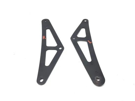 Misc Bracket Set 2009 Can-Am Spyder GS Roadster SE5 2885A
