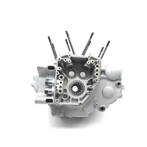 Engine Left Right Center Cases 2007 Harley-Davidson Softail Standard FXST 2964A 13