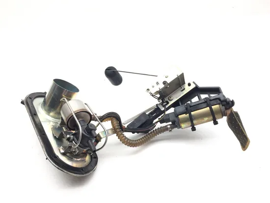 Gas Fuel Tank Pump 2006 Harley-Davidson Street Glide EFI FLHXI 2972A x