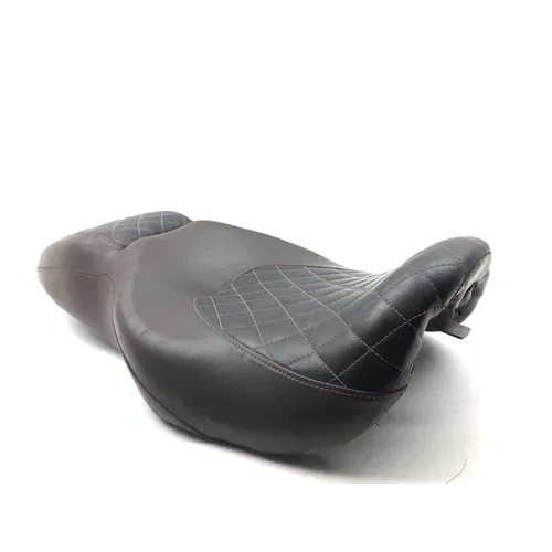 Seat W Sissy Bar 2006 Harley-Davidson Street Glide EFI FLHXI 2972A 17