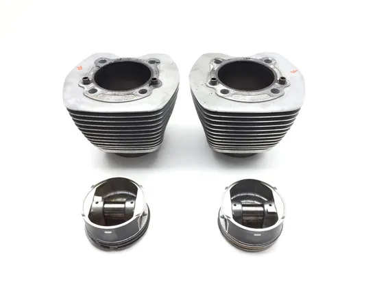 Front Rear Cylinder Jugs w Pistons 2004 Harley Softail Standard FXST 2916A