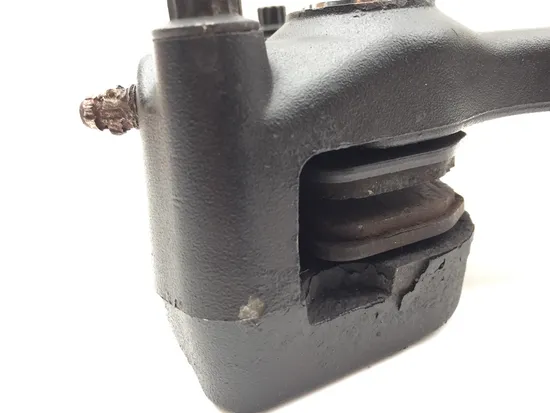 Rear Brake Caliper W Stay 2000 Harley-Davidson Electra Glide FLHT 2475 3