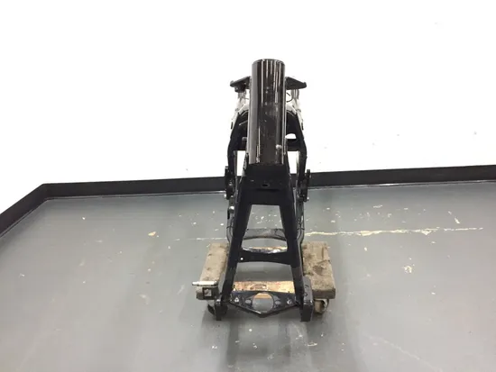 Main Frame Chassis CLN 2001 Harley Electra Glide Ultra Classic EFI FLHTCUI 2955A