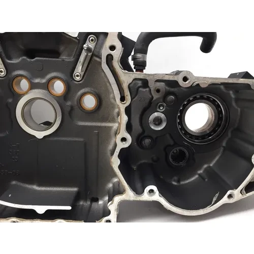 Engine Left Right Center Cases 2014 Harley Sportster 1200 Super Low 2925A x 9