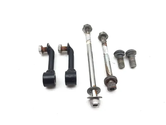 Gas Fuel Tank Bolts 2013 Harley-Davidson Sportster 883 Super Low XL883L 2980A