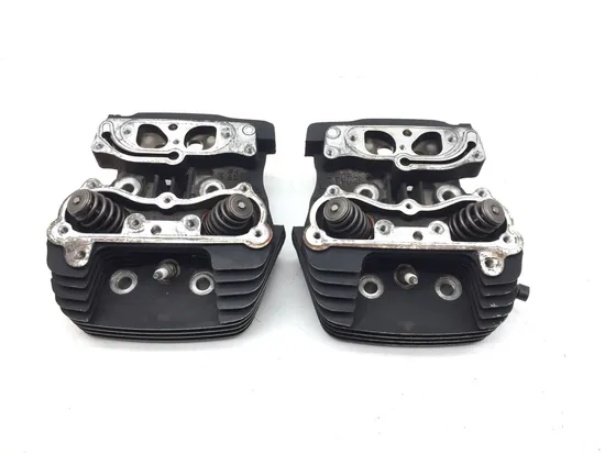 Front Rear Cylinder Head Set 2005 Harley Electra Classic EFI FLHTCI 2965A x
