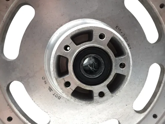 Front Wheel Rim Mag 2012 Harley-Davidson Dyna Fat Bob FXDF 2981A x