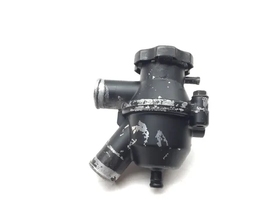 Thermostat Housing 2000 Kawasaki Vulcan 800 VN800B Classic 2985A