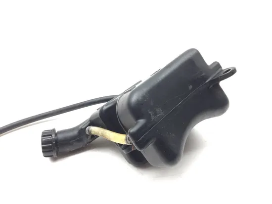 Engine Radiator Overflow Tank 2000 Kawasaki Vulcan 800 VN800B Classic 2985A