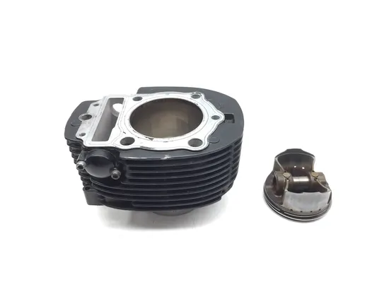 Engine Cylinder Jug W Piston Front 2002 Yamaha V Star 1100 Classic 2984A x