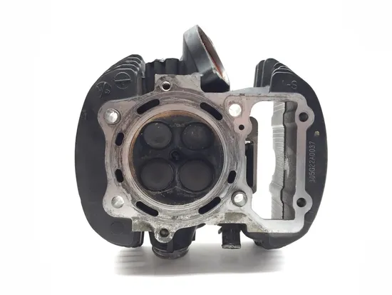 Engine Cylinder Head Complete W Cams Rear 2006 Suzuki Boulevard C50 2983A