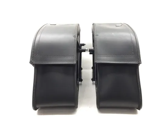 Viking Saddlebags 2006 Suzuki Boulevard C50 2983A x