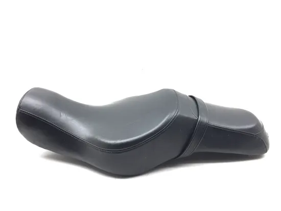 Seat 2008 Harley-Davidson Sportster 1200 Custom XL1200C 2967A x