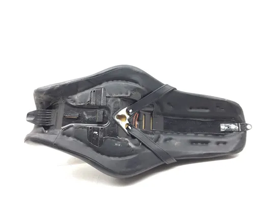 Seat 2008 Harley-Davidson Sportster 1200 Custom XL1200C 2967A x