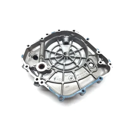 Engine Clutch Cover 2017 KTM 390 Duke 2996A 12