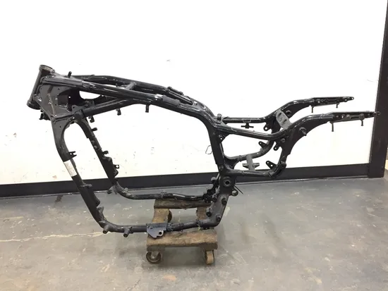 Main Frame Chassis 2002 Kawasaki Vulcan 1500 VN1500P Mean Streak 2952A x
