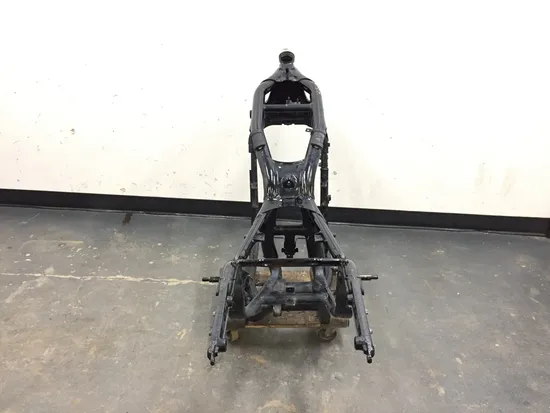 Main Frame Chassis 2002 Kawasaki Vulcan 1500 VN1500P Mean Streak 2952A x