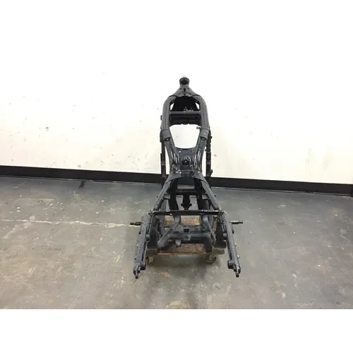 Main Frame Chassis 2002 Kawasaki Vulcan 1500 VN1500P Mean Streak 2952A x 7