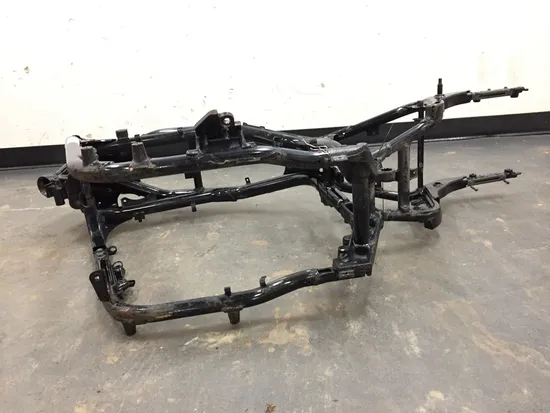 Main Frame Chassis 2002 Kawasaki Vulcan 1500 VN1500P Mean Streak 2952A x