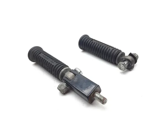 Left Right Set Passenger Peg Bracket 1999 Harley Sportster 883 Custom 3000A