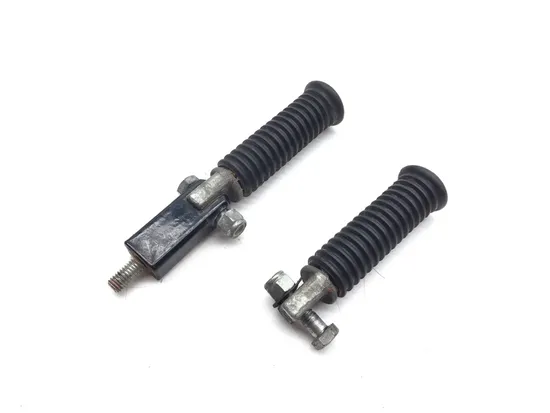 Left Right Set Passenger Peg Bracket 1999 Harley Sportster 883 Custom 3000A