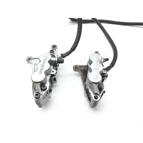 Left Right Front Brake Calipers 2002 Kawasaki Vulcan 1500 Mean Streak 2952A 12