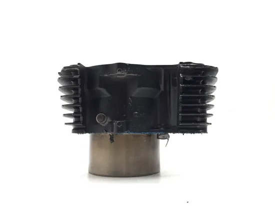 Engine Cylinder Jug W Piston Front 2005 Kawasaki Vulcan 1500 Classic 2961A x