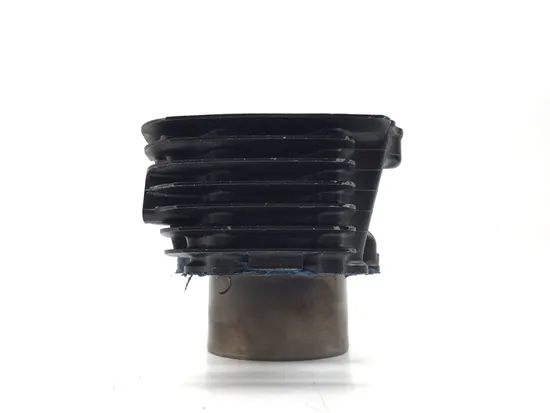 Engine Cylinder Jug W Piston Rear 2005 Kawasaki Vulcan 1500 Classic 2961A x