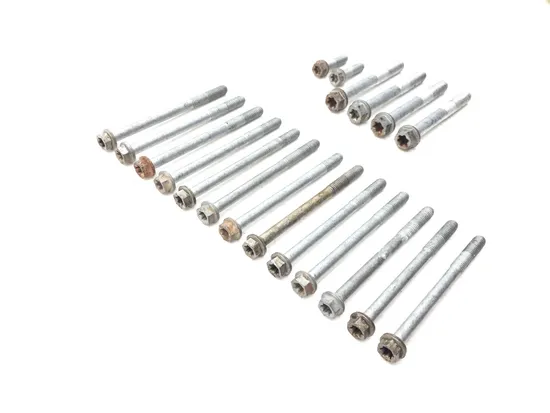 Engine Center Cases Case Bolts 2015 Can-Am Maverick 1000R 4x4 XMR DPS 2941A