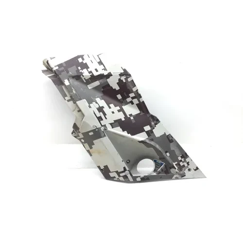 Right Passenger Side Rear Fender 2015 Can-Am Maverick 1000R 4x4 XMR DPS 2941A x 3