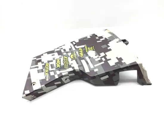 Left Front Lower Fender 2015 Can-Am Maverick 1000R 4x4 XMR DPS 2941A