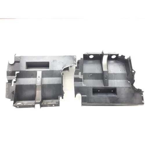 Left Front Lower Fender 2015 Can-Am Maverick 1000R 4x4 XMR DPS 2941A 15
