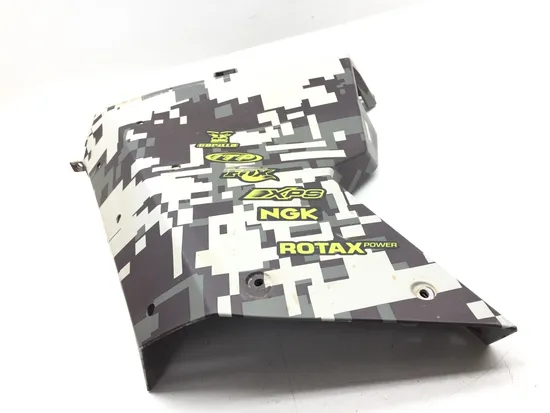 Left Front Lower Fender 2015 Can-Am Maverick 1000R 4x4 XMR DPS 2941A