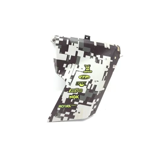 Right Front Lower Fender 2015 Can-Am Maverick 1000R 4x4 XMR DPS 2941A 3