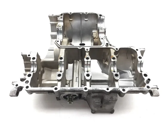 Upper Lower Center Cases Case 2001 Suzuki Hayabusa Busa GSX1300R 3011A