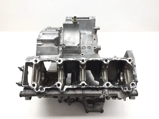 Upper Lower Center Cases Case 2001 Suzuki Hayabusa Busa GSX1300R 3011A