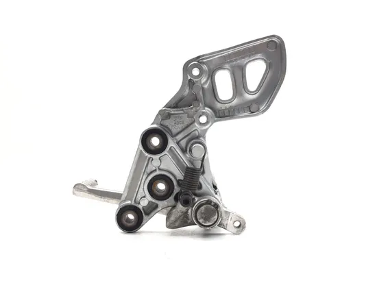 Right Rearset Brake Bracket Foot Peg 2001 Suzuki Hayabusa Busa GSX1300R 3011A