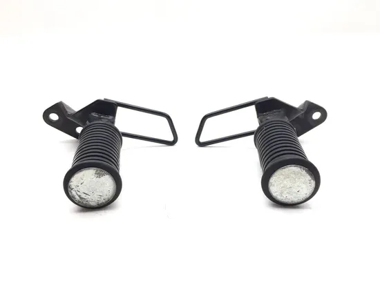 Left Right Set Passenger Peg Bracket 2003 Suzuki Intruder Volusia 800 2962A