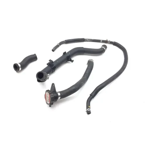 Engine Radiator Cooling Hoses 2005 Suzuki Boulevard C50 2957A 3