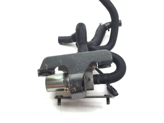 Air Valve Solenoid 2005 Suzuki Boulevard C50 2957A