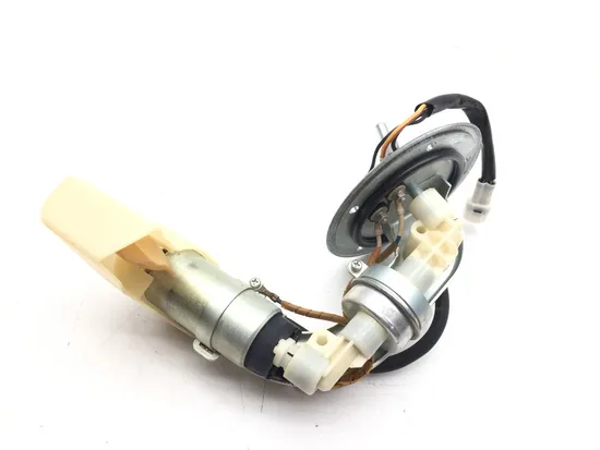 Gas Fuel Tank Pump 2005 Suzuki Boulevard C50 2957A
