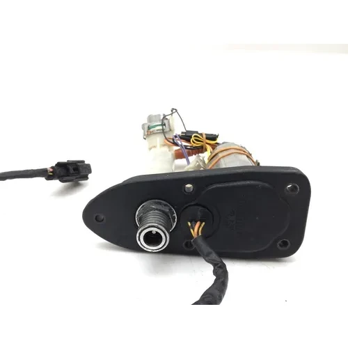 Gas Fuel Tank Pump 2009 Harley-Davidson Sportster 1200 Low XL1200L 3016A 9