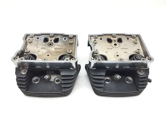 Front Rear Cylinder Head Set 2005 Electra Glide Ultra Classic FLHTCUI 3012A x