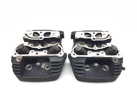 Front Rear Cylinder Head Set 2005 Electra Glide Ultra Classic FLHTCUI 3012A x