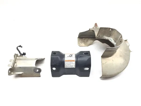 Output Shaft Cover 2016 Yamaha YXZ1000R 3010A